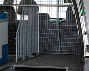 Перегородка для багажного отделения